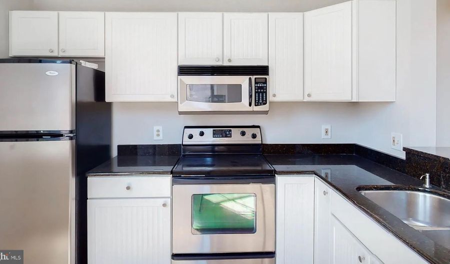 330 N CHARLES St 3C, Baltimore, MD 21201 - 1 Beds, 1 Bath