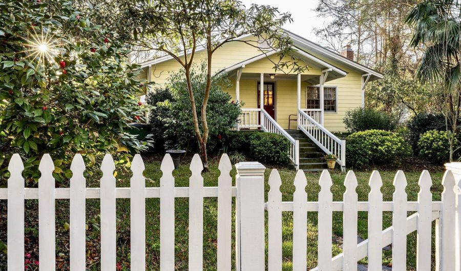 566 Newberry St SW, Aiken, SC 29801 - 2 Beds, 1 Bath