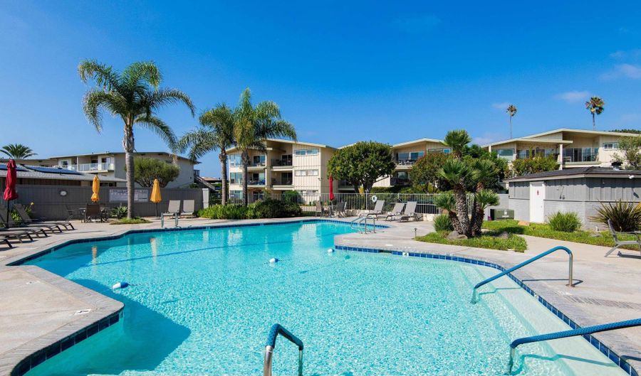 620 W, Solana Beach, CA 92075 - 2 Beds, 2 Bath