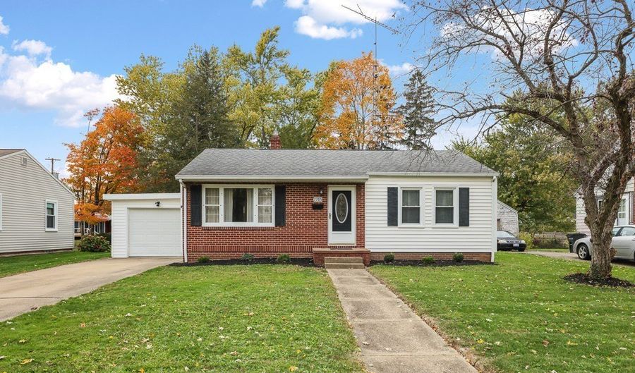 2705 Shunk Ave, Alliance, OH 44601 - 2 Beds, 1 Bath