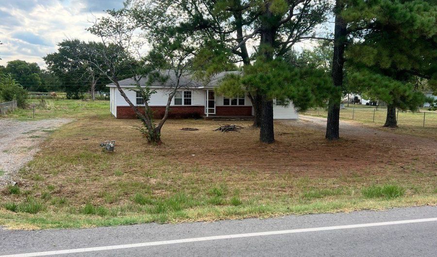 3561 Haywood Rd, McAlester, OK 74501 - 3 Beds, 2 Bath