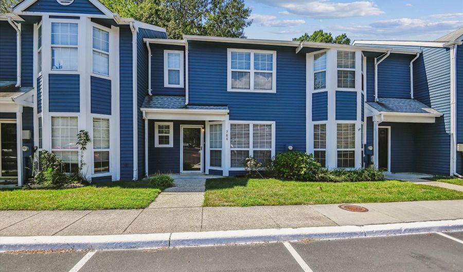988 BREAKWATER Dr, Annapolis, MD 21403 - 3 Beds, 3 Bath
