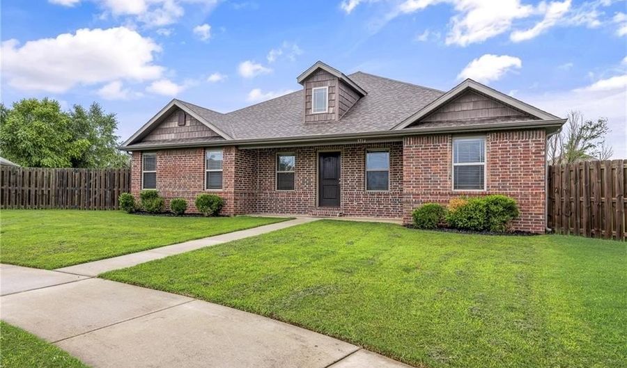 3714 SW Davinci Blvd, Bentonville, AR 72712 - 4 Beds, 2 Bath