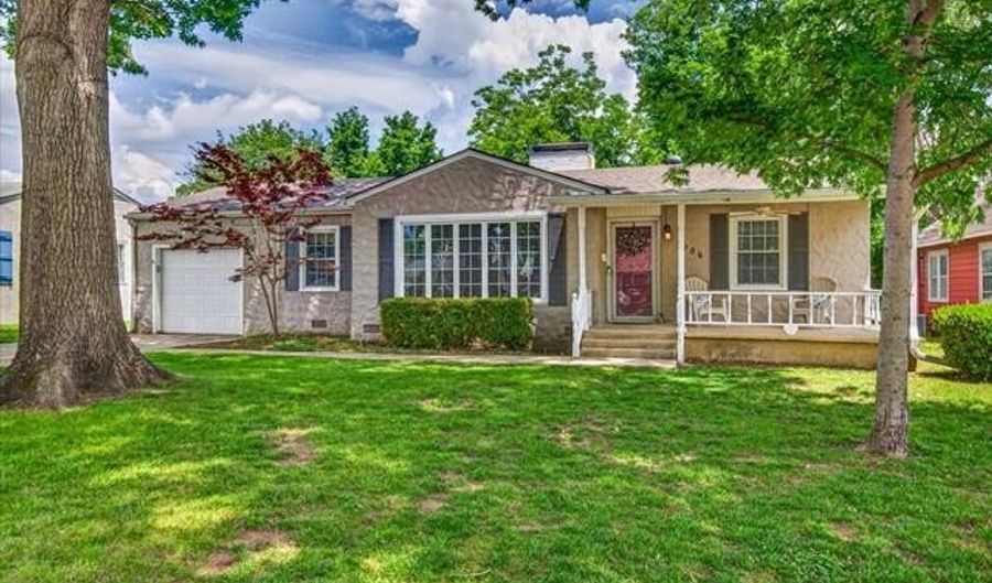 1906 S Dewey Ave, Bartlesville, OK 74003 - 3 Beds, 2 Bath