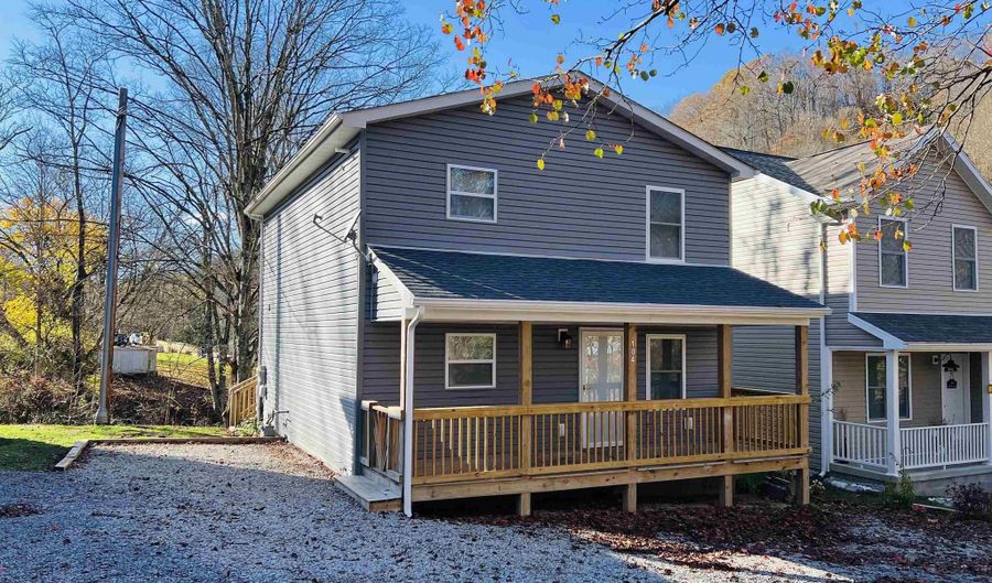 104 Carter Ln, Barrackville, WV 26559 - 3 Beds, 3 Bath