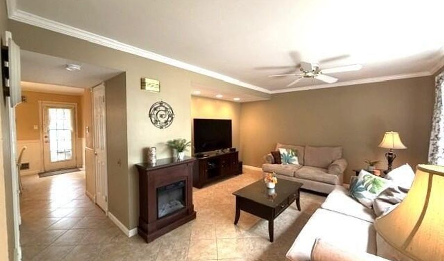 41 Mizzen Dr, Barnegat, NJ 08005 - 4 Beds, 2 Bath