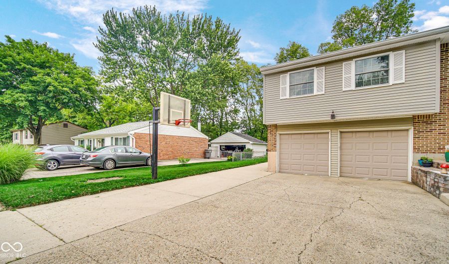 3628 Boxwood Dr, Indianapolis, IN 46227 - 3 Beds, 2 Bath