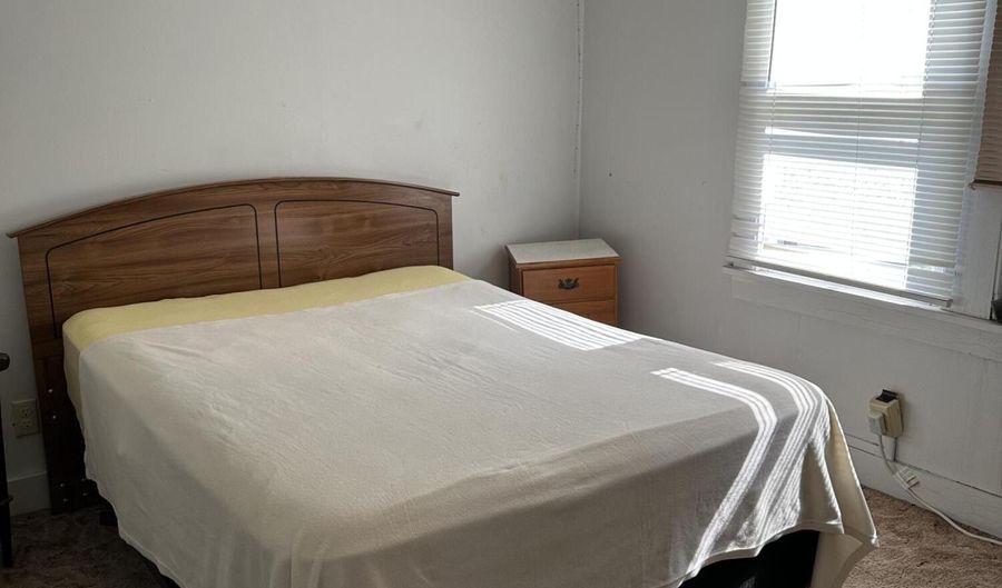 706 S 9th St, Aberdeen, SD 57401 - 0 Beds, 0 Bath