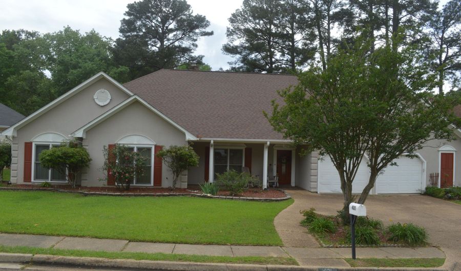 421 Woodlands Cir, Brandon, MS 39047 - 3 Beds, 3 Bath