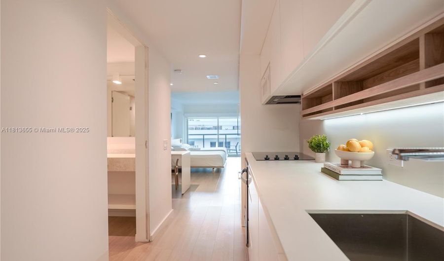 10250 Collins Ave 209, Bal Harbour, FL 33154 - 0 Beds, 1 Bath