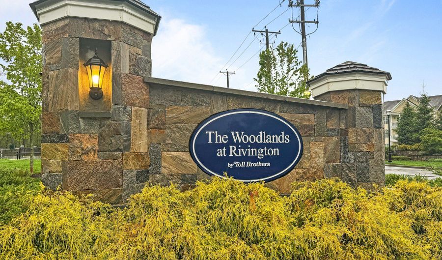 81 Brentwood Cir 81, Danbury, CT 06810 - 3 Beds, 3 Bath