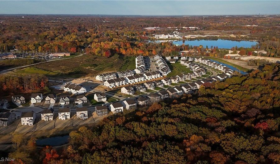 950-3 Memory Ln, Aurora, OH 44202 - 3 Beds, 3 Bath