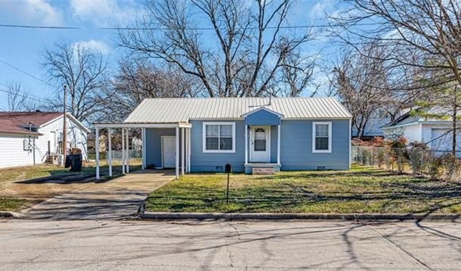 904 A St NW, Ardmore, OK 73401 - 2 Beds, 1 Bath