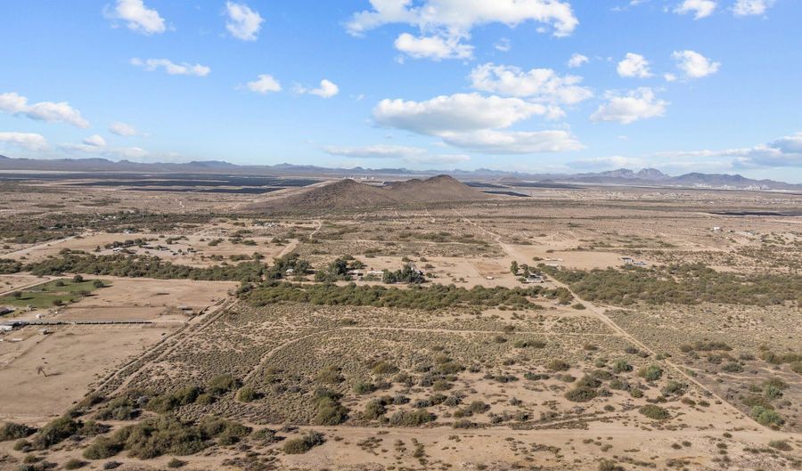 W Carver Road lot 2, Arlington, AZ 85322 - 0 Beds, 0 Bath