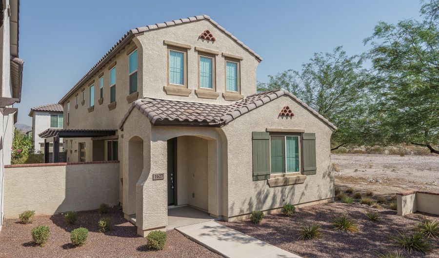 1627 N 208TH Ave, Buckeye, AZ 85396 - 3 Beds, 4 Bath