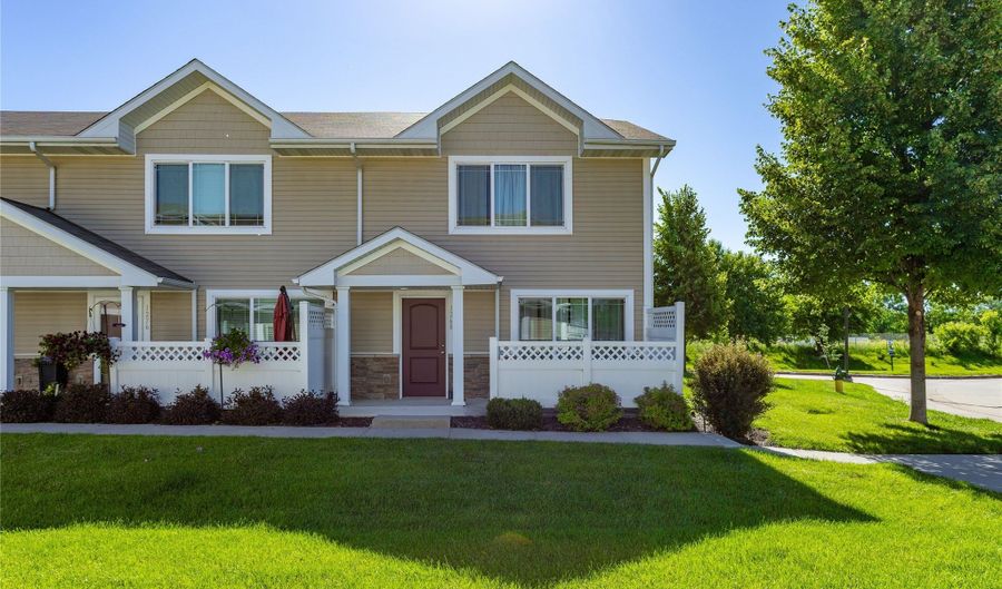 1268 NE 8th Ln, Ankeny, IA 50021 - 3 Beds, 3 Bath
