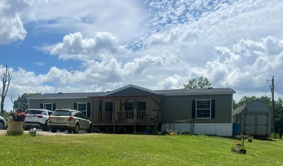916 County Road 6632, Banks, AL 36005 - 4 Beds, 2 Bath