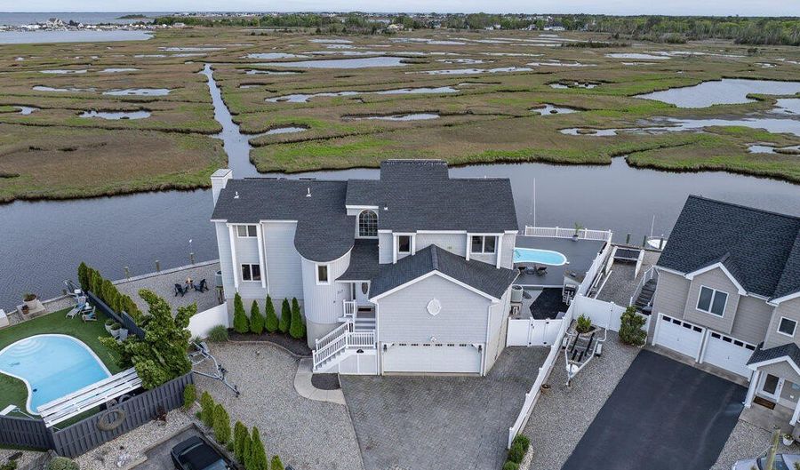 267 Cypress Dr, Bayville, NJ 08721 - 4 Beds, 3 Bath