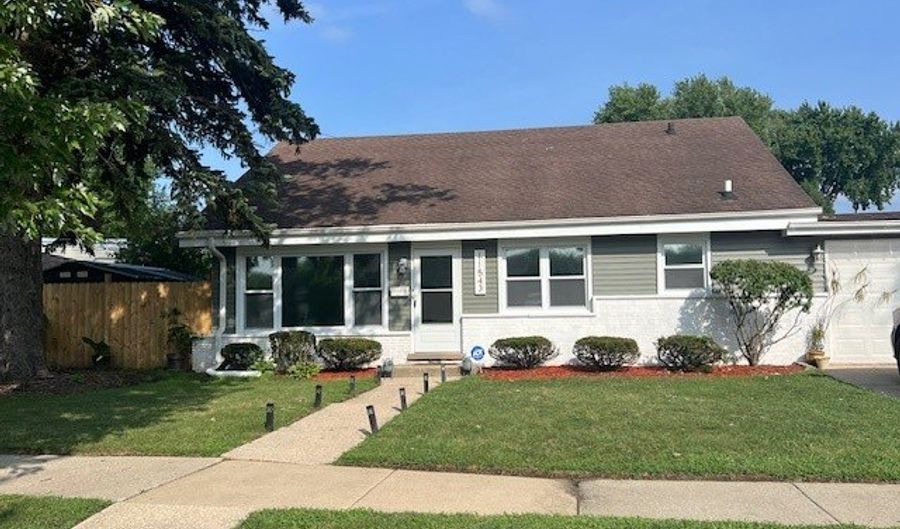 11543 S Kildare Ave, Alsip, IL 60803 - 3 Beds, 2 Bath