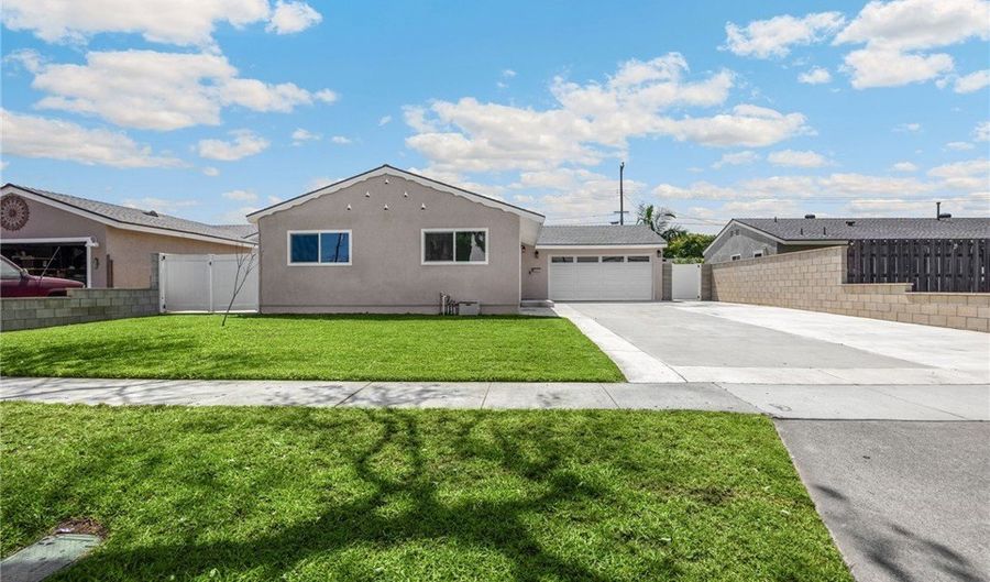 1353 S Latona St, Anaheim, CA 92804 - 3 Beds, 2 Bath