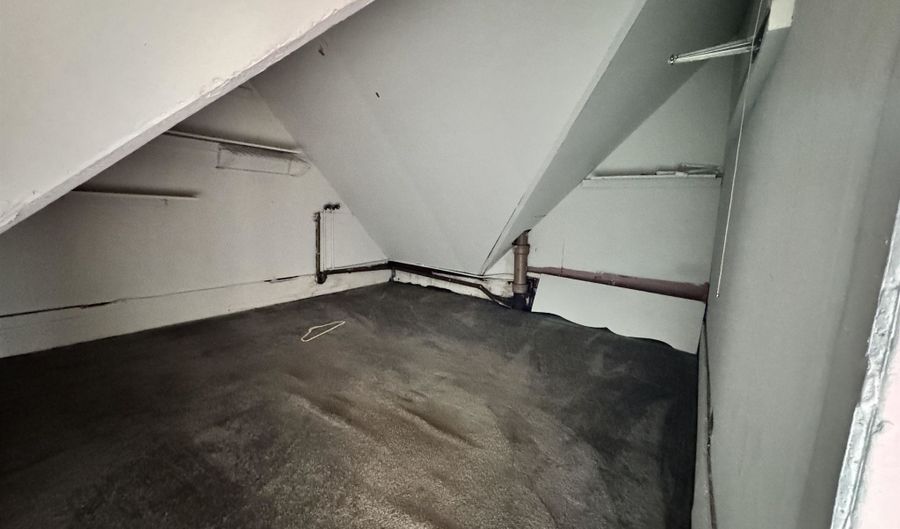 93 W 35TH St 2, Bayonne, NJ 07002 - 1 Beds, 1 Bath