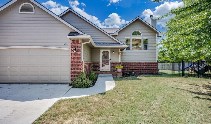 1711 N Sugarberry Ct, Andover, KS 67002 - 5 Beds, 3 Bath