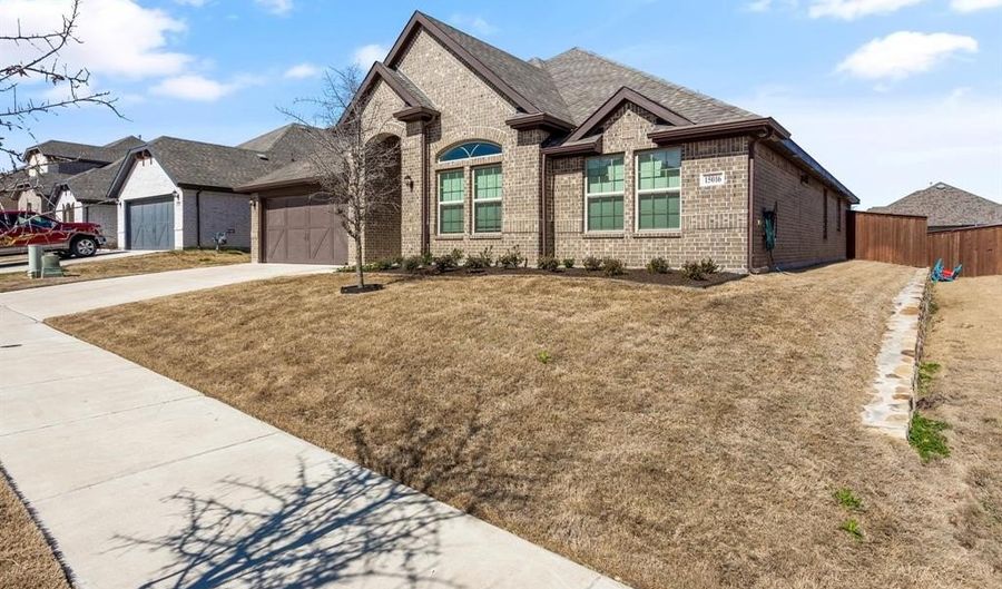 15016 Fleet Hill Rd, Aledo, TX 76008 - 4 Beds, 2 Bath