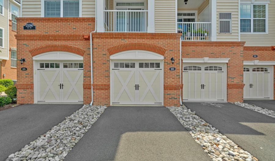 23286 SOUTHDOWN MANOR Ter 101, Ashburn, VA 20148 - 2 Beds, 3 Bath