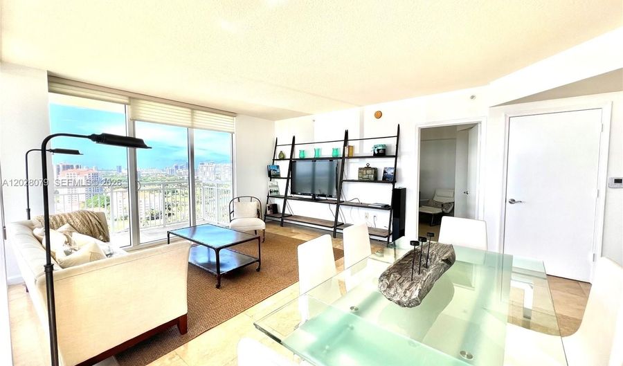 19501 W Country Club Dr 2313, Aventura, FL 33180 - 2 Beds, 2 Bath