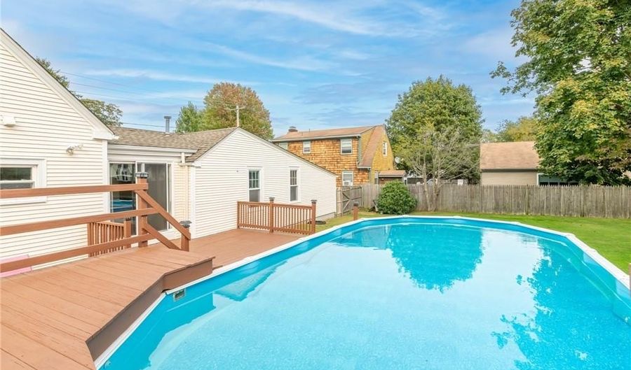 25 Woodbine St, East Providence, RI 02915 - 3 Beds, 2 Bath