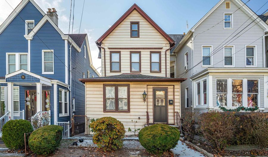 38 W 43RD St, Bayonne, NJ 07002 - 4 Beds, 2 Bath