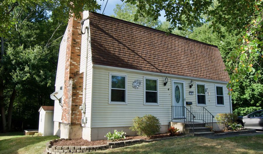 334 W Washington St, Bristol, CT 06010 - 3 Beds, 2 Bath