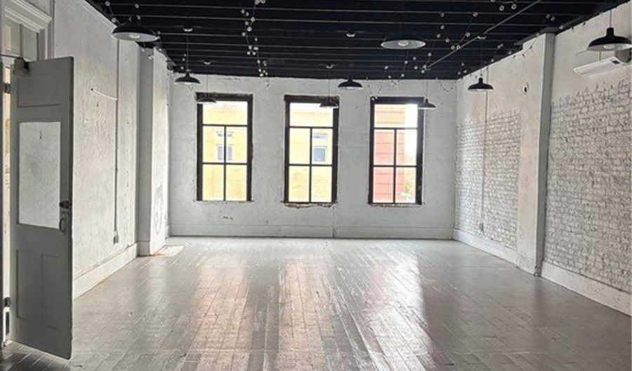 122 W Whitner St B, Anderson, SC 29624 - 0 Beds, 0 Bath