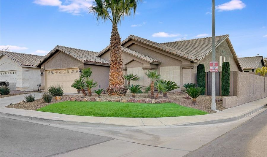82 Moonlight Village Ln, Henderson, NV 89012 - 3 Beds, 2 Bath