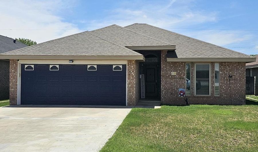 916- B Bronstad Dr, Andrews, TX 79714 - 4 Beds, 2 Bath