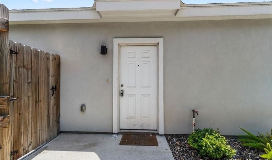 912 Kentucky St 3, Alton, TX 78573 - 2 Beds, 2 Bath