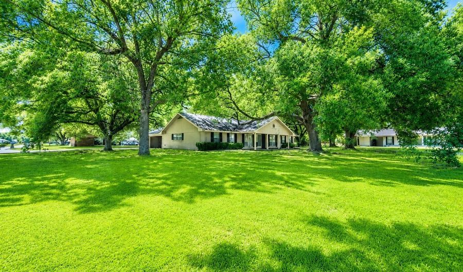 3724 Temple Cir, Alexandria, LA 71302 - 3 Beds, 3 Bath