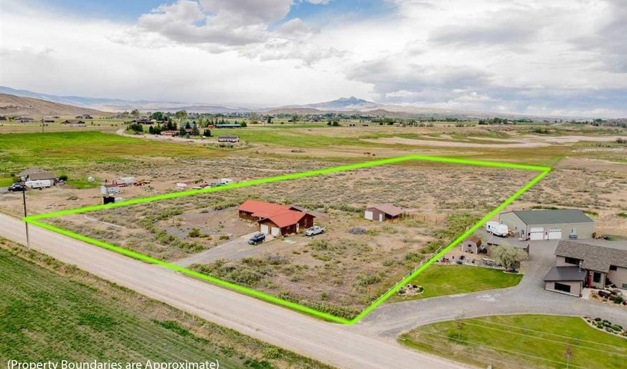 23 Sage Dr, Cody, WY 82414 - 3 Beds, 2 Bath