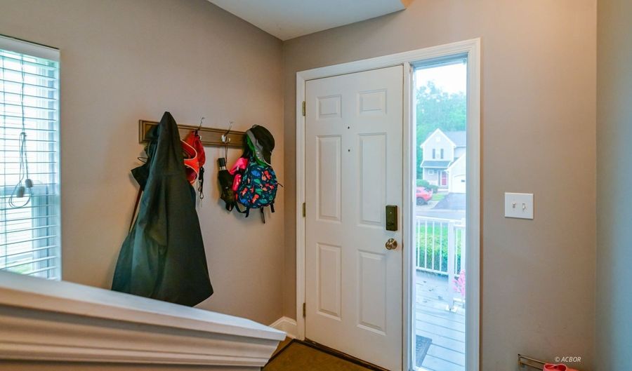 18 Westfield Pl, Athens, OH 45701 - 2 Beds, 3 Bath