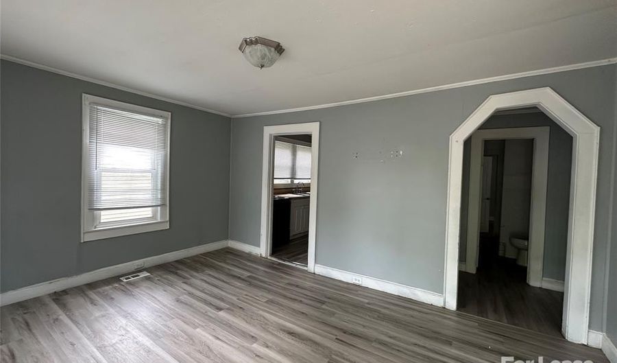 615 Marion St, Badin, NC 28009 - 3 Beds, 1 Bath