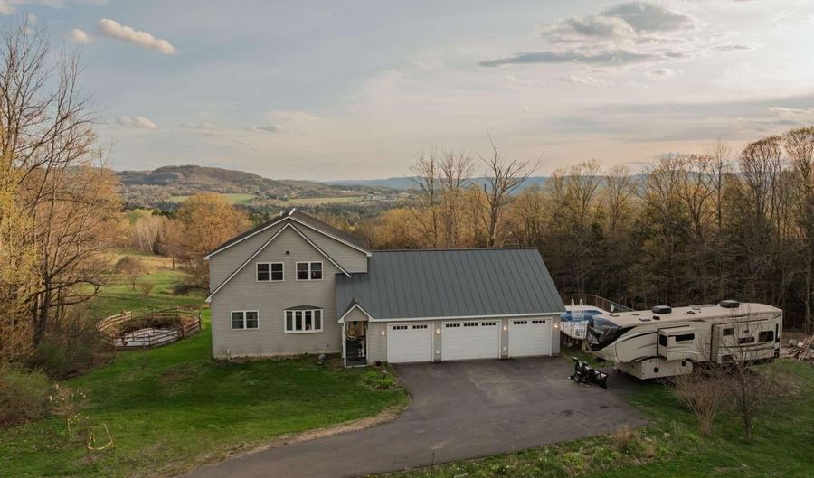 62 Phelps Rd, Barre, VT 05641 - 3 Beds, 3 Bath