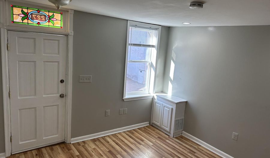 227 S DURHAM St S, Baltimore, MD 21231 - 2 Beds, 2 Bath