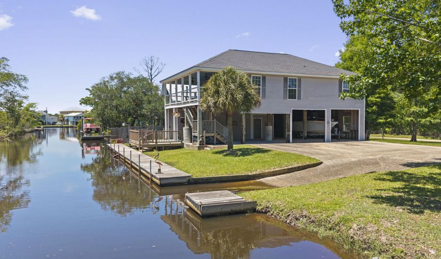 4229 21st Ave, Bay St. Louis, MS 39520 - 2 Beds, 2 Bath