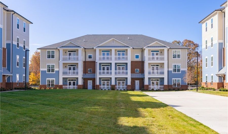 10525 Stony Bluff Dr 303, Ashland, VA 23005 - 2 Beds, 2 Bath