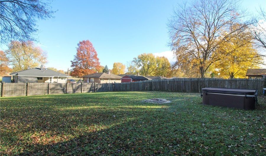 325 N Yorkshire, Austintown, OH 44515 - 3 Beds, 1 Bath