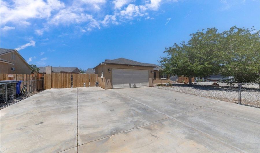 10462 Kemper Ave, Adelanto, CA 92301 - 3 Beds, 2 Bath