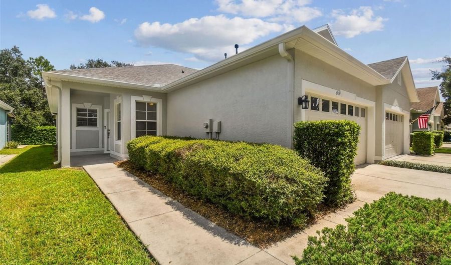 6919 SURREY HILL Pl, Apollo Beach, FL 33572 - 2 Beds, 2 Bath