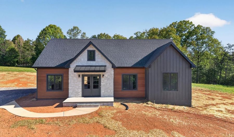 9041 Stonewall Rd, Appomattox, VA 24522 - 3 Beds, 2 Bath