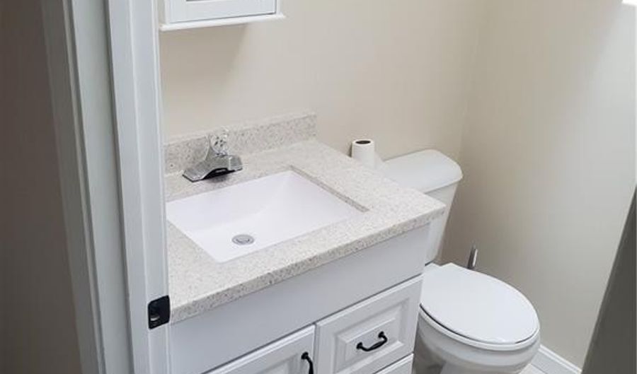 5 Ludlow St, Johnston, RI 02919 - 3 Beds, 2 Bath