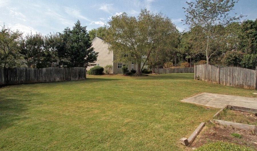 11700 Bentham Ct, Alpharetta, GA 30005 - 3 Beds, 2 Bath